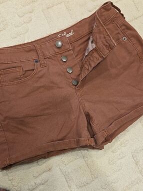 Brown Women's Button-Front Denim Shorts